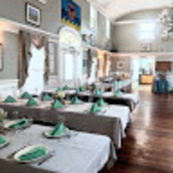 Meet your Posher, Kristin - Picture 1 of 1